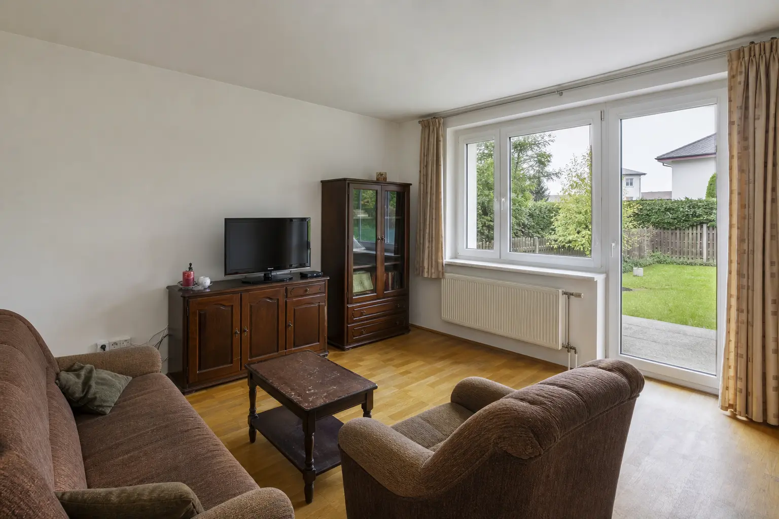 Český obývací pokoj před profesionálním home stagingem